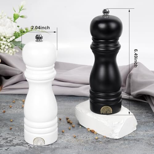 Adjustable Wooden Salt and Pepper Mills for the Home