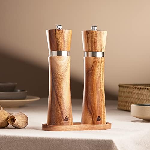 Hearty Salt and Pepper Grinder Set