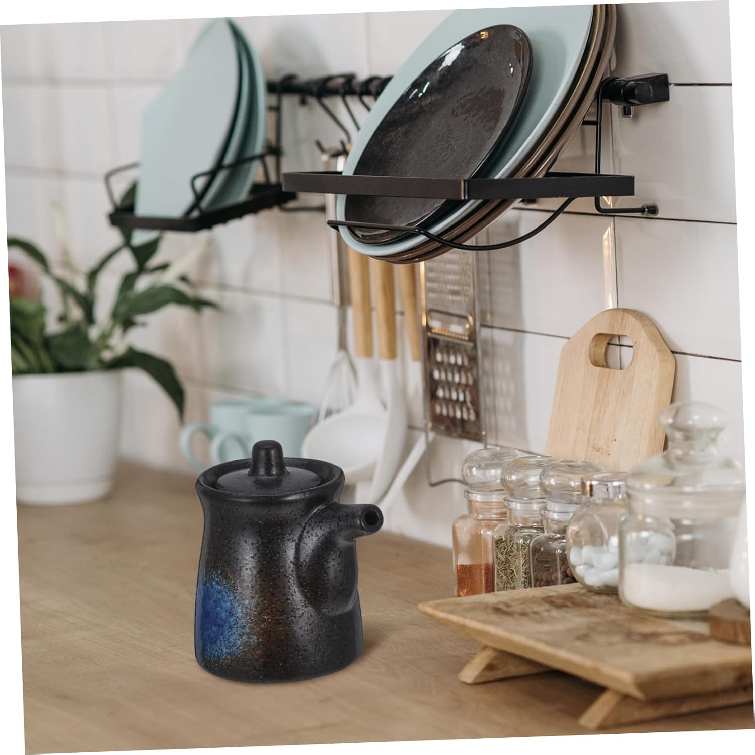 Sleek Design Keeps Spices Fresh Aesthetic for Your Kitchen