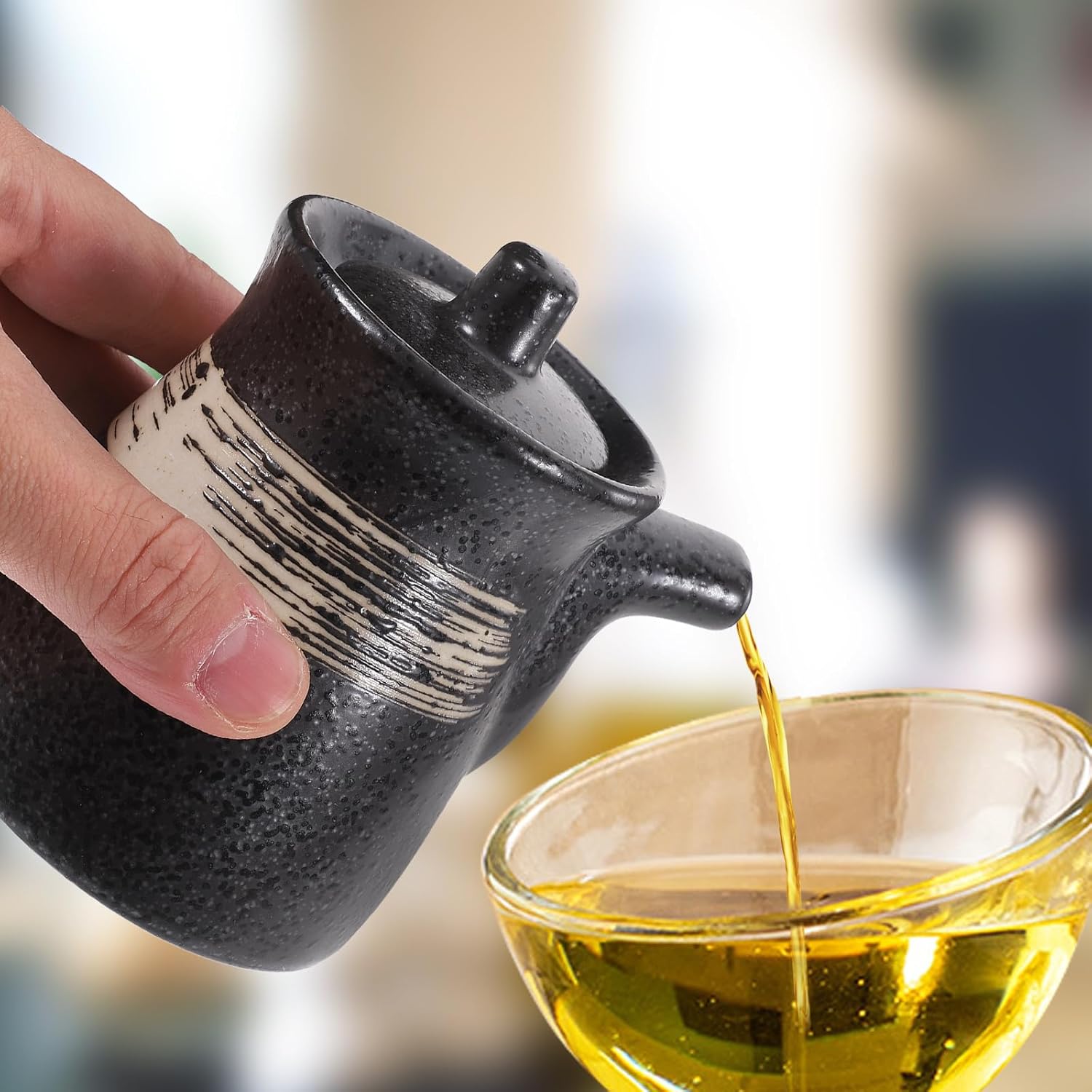 2PCS Soy Sauce Dispenser Ceramic Oil Dispensers with Lid 160ml Japanese Style