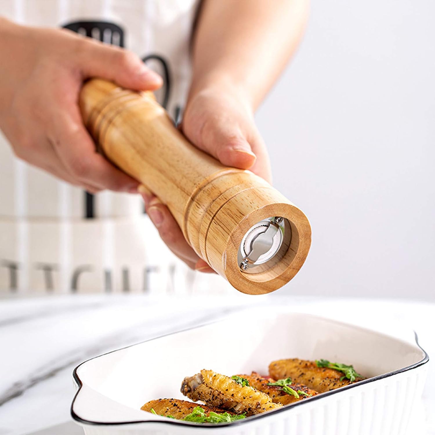 Adjustable Wood Pepper Grinder with 8-inch Blade