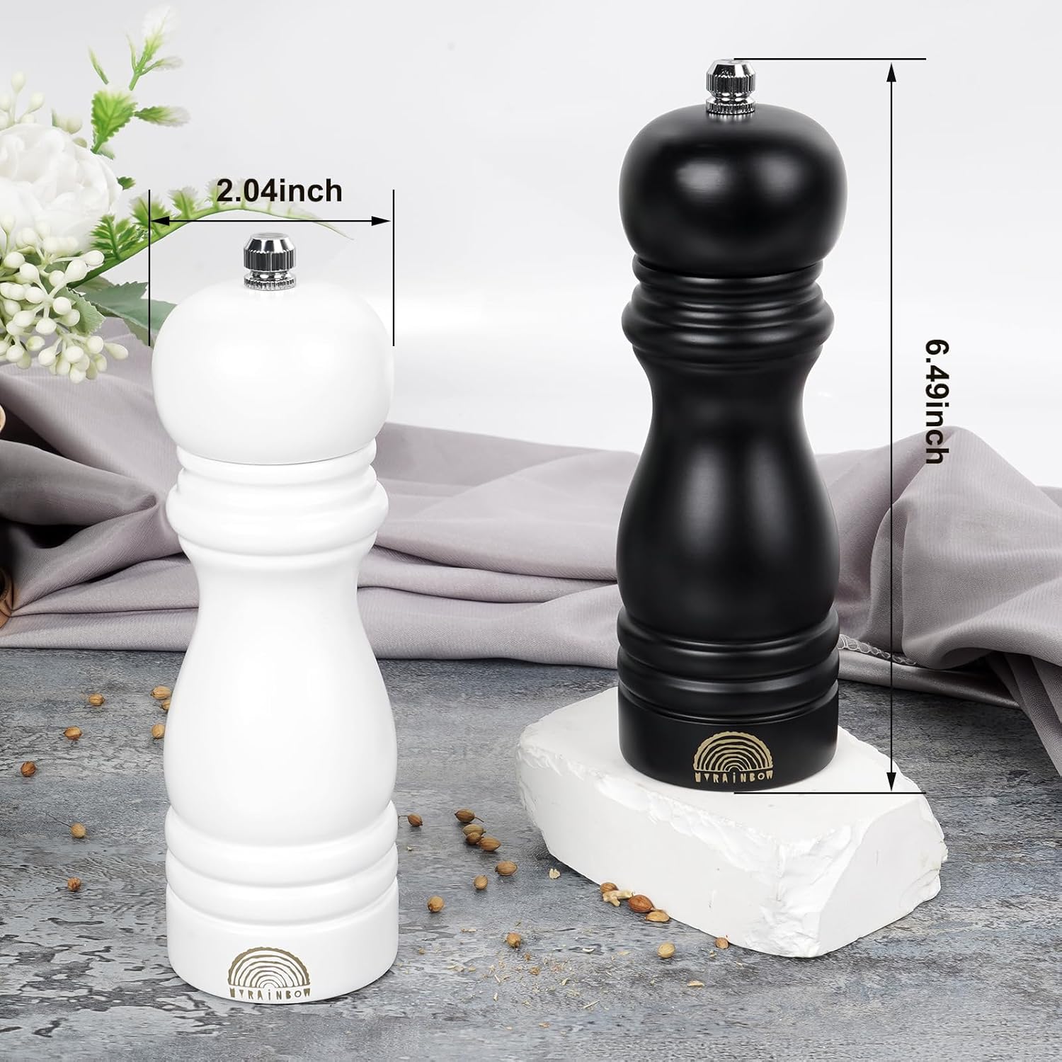 Adjustable Wooden Salt and Pepper Mills for the Home