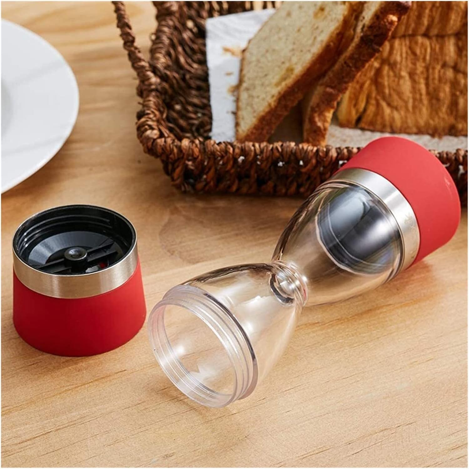 Sturdy Black Pepper Mill with Dual Salt Pepper Functionality