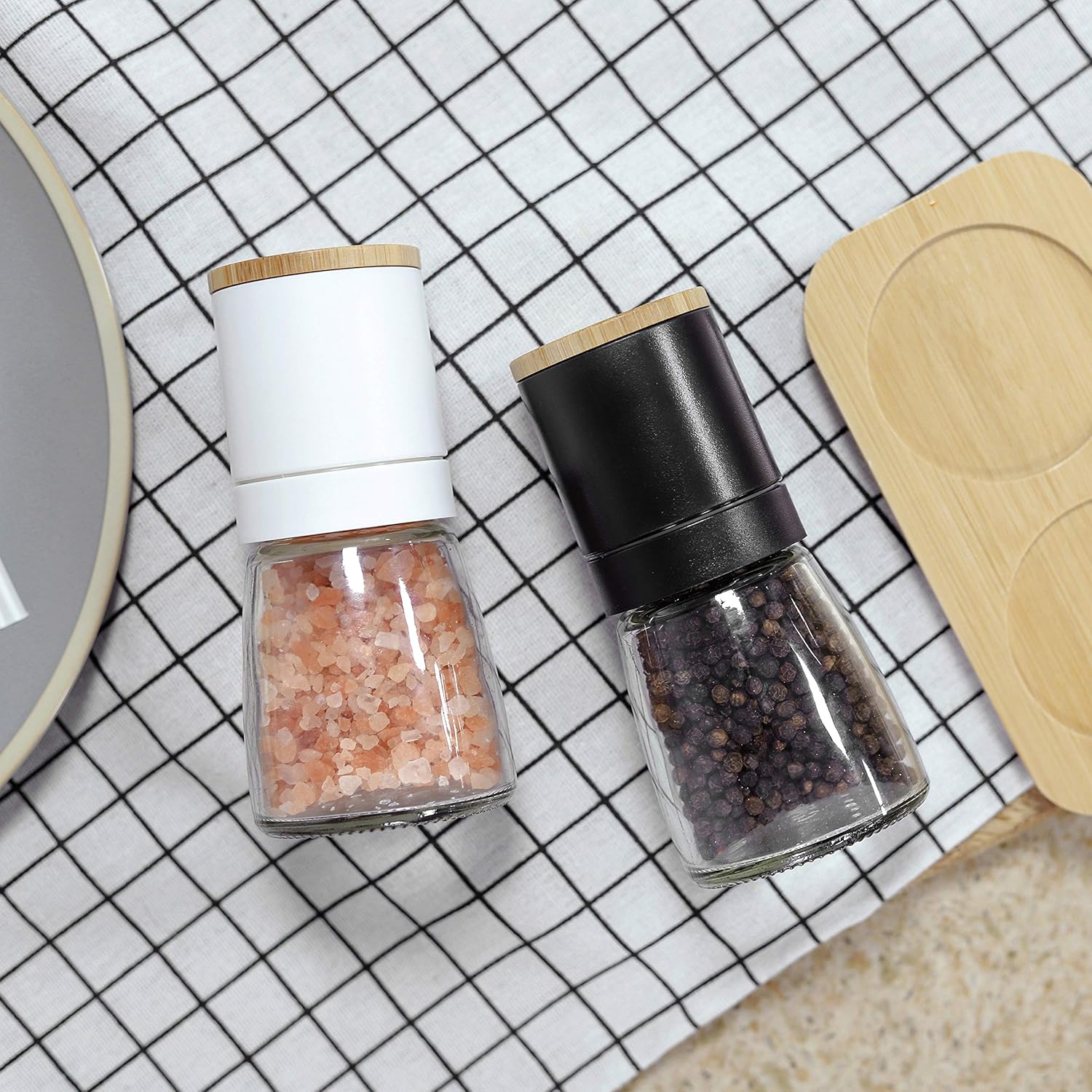 VUCCHINI STEMLESS Salt Pepper Grinder Set